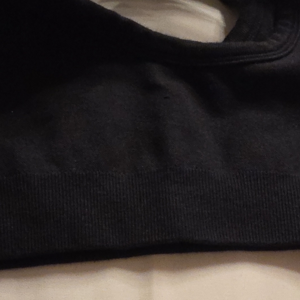 ALO Yoga Black Seamless Sports Bra - Picture 11 of 12